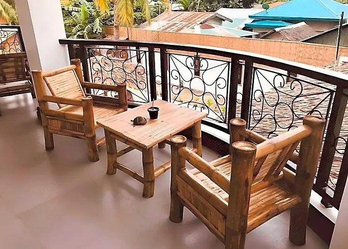 Everyday Sunday Cafe Santa Fe (Cebu)